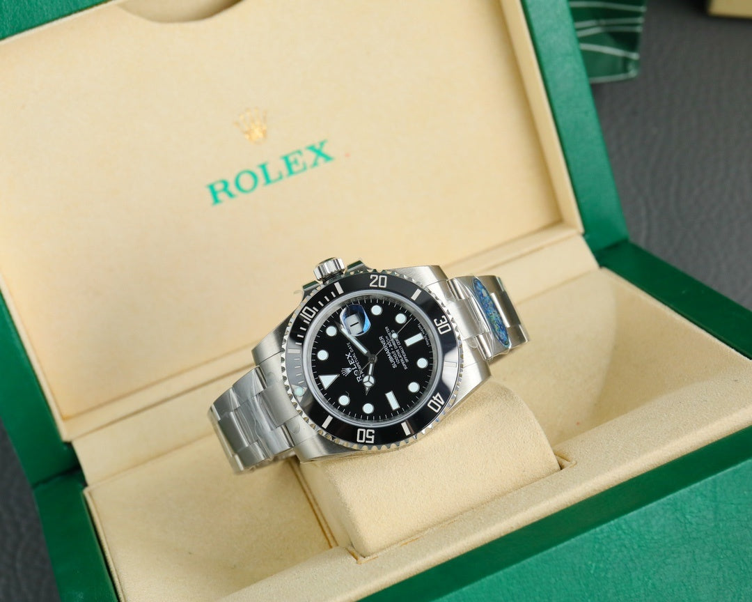 Rolex Submariner 41mm (Black)