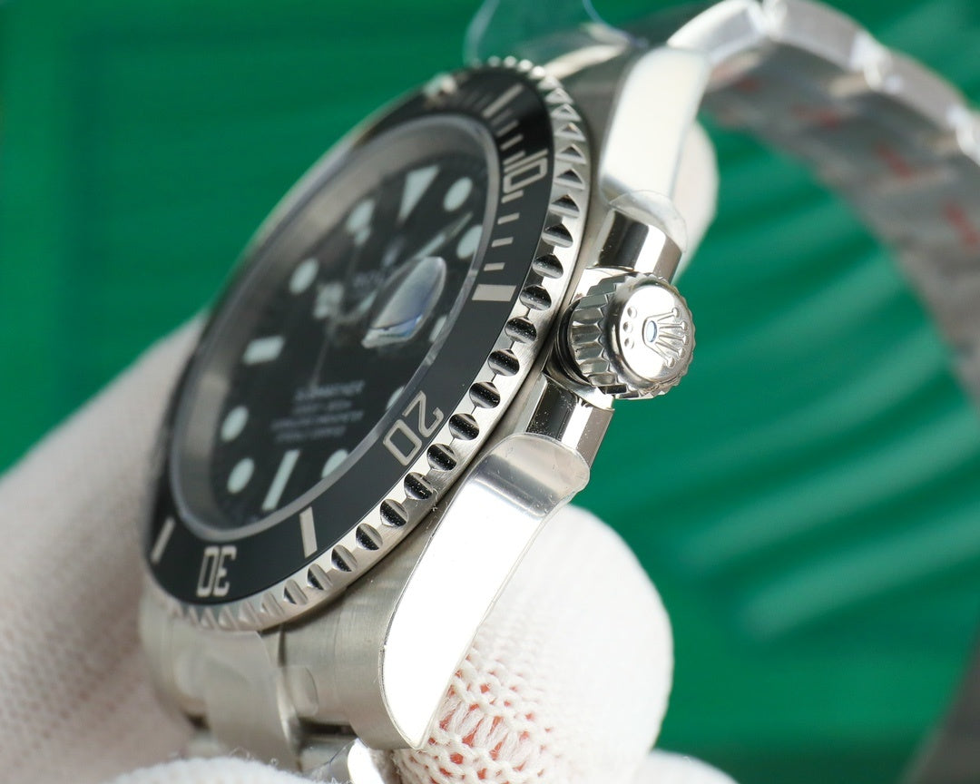 Rolex Submariner 41mm (Black)
